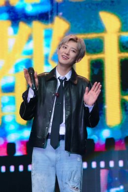 สุดยอดจริงๆ (เอลี่ไทย)! CHANYEOL ประทับใจ Thai EXO-L หลังร่วมสร้างเมืองแห่งความสุขในไลฟ์คอนเสิร์ตเดี่ยว 2024 CHANYEOL LIVE   TOUR : 都市風景 (City-scape) in BANGKOK